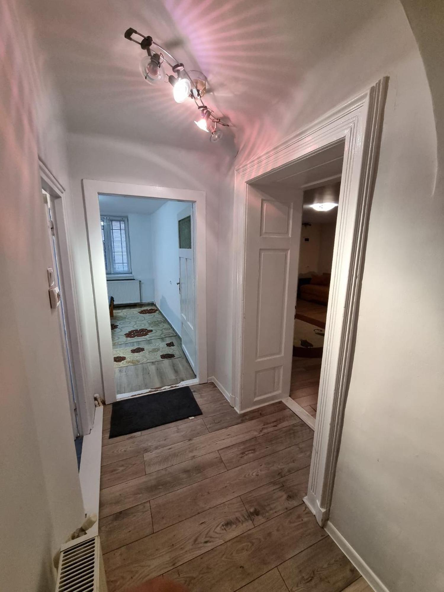 R Castle - 2 Room Apartment Брашов Екстер'єр фото