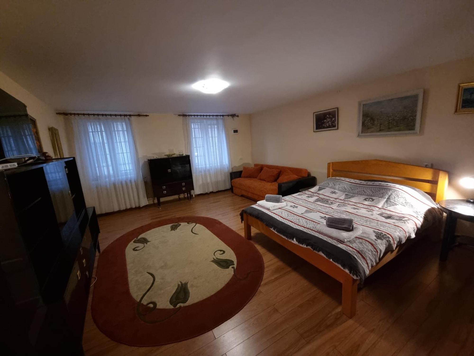 R Castle - 2 Room Apartment Брашов Екстер'єр фото